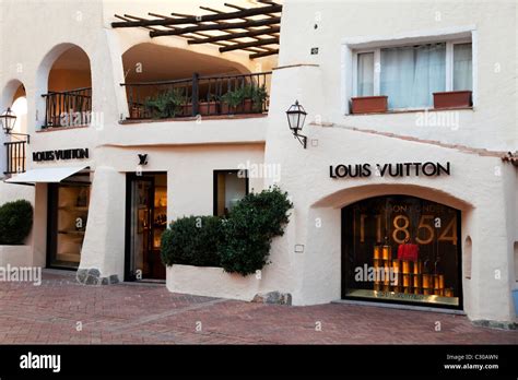 louis vuitton porto cervo orari|Louis Vuitton Porto Cervo.